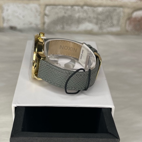 Nixon Kensington Leather Light Gold/Charcoal Casual Designer Women's Watch - Picture 5 of 10